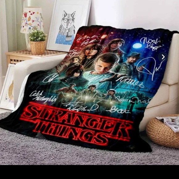 🌪StRaNgEr⛈Th🌪NgS Merch 🌪 - Picture 8 of 16